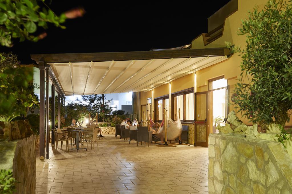 Alba D'Amore Hotel & Spa ランペドゥーザ エクステリア 写真